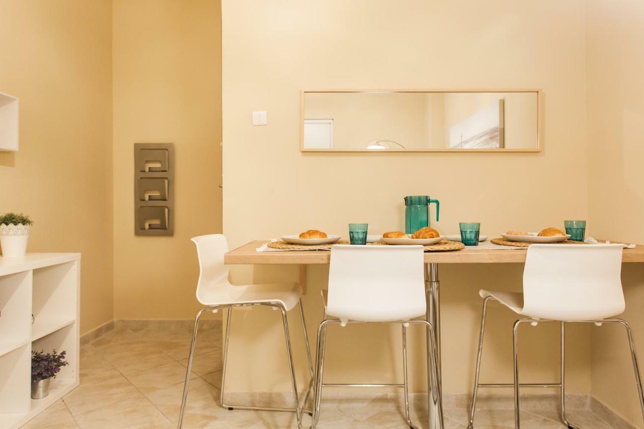Central, Quiet, Cozy, Very Clean Private Apartment Close To Acropolis Atina Dış mekan fotoğraf